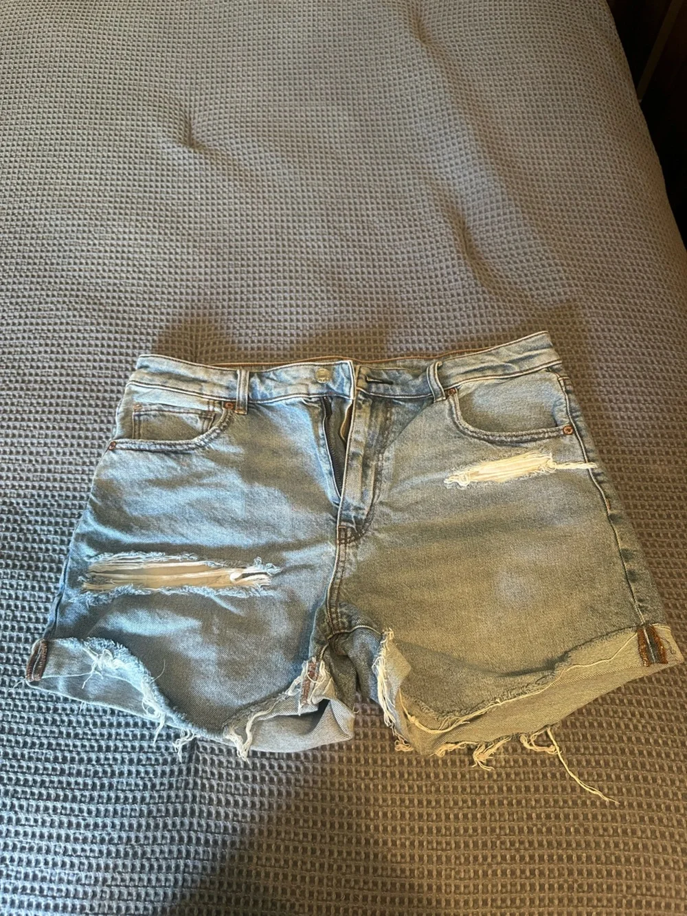 American Eagle Light Wash Denim Shorts